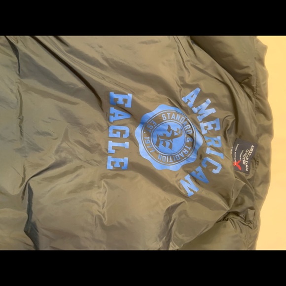 American eagle puffer vest - Picture 3 of 3